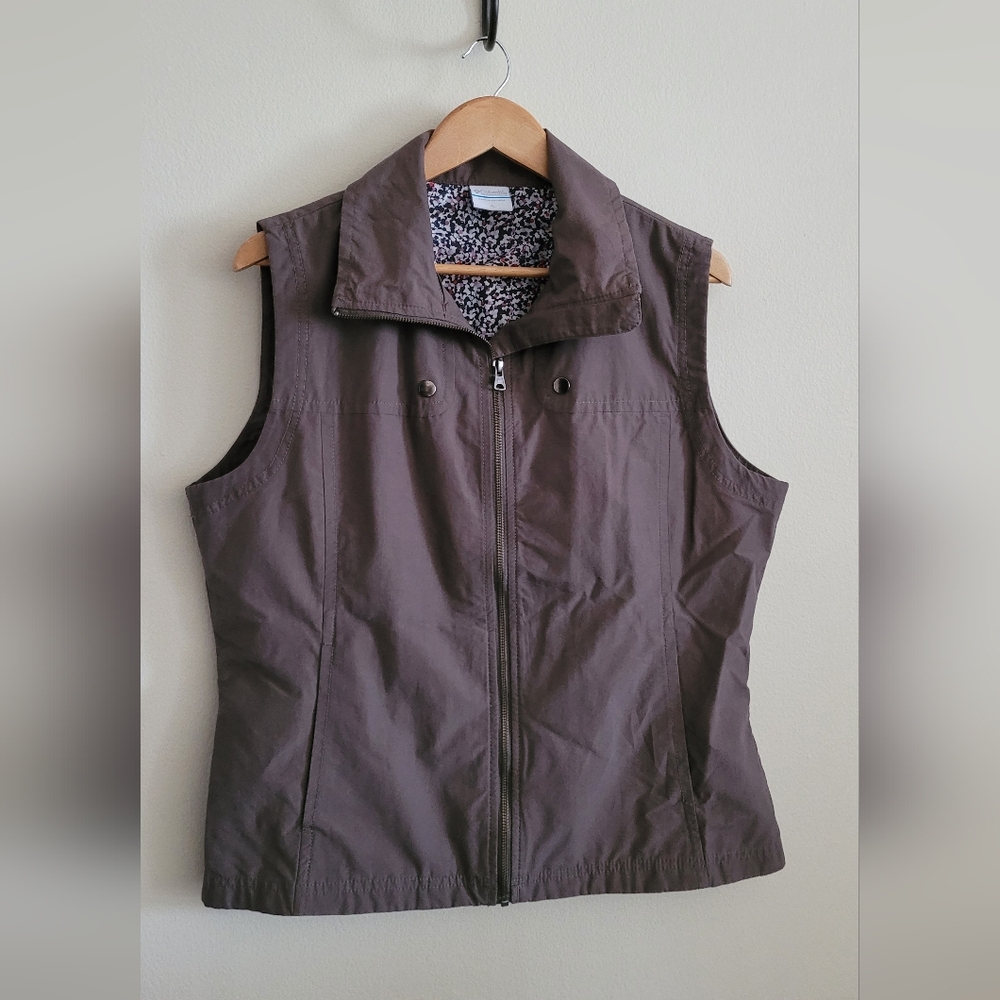 Columbia Matte Army Green Full Zip Vest, Women's XL